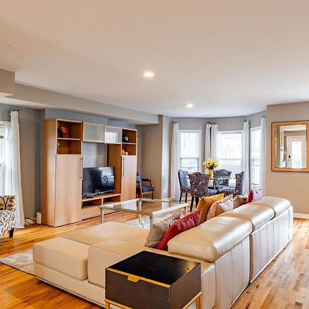 Spacious Row Home Next Transit Near Downtown W Parking Chicago Exterior photo