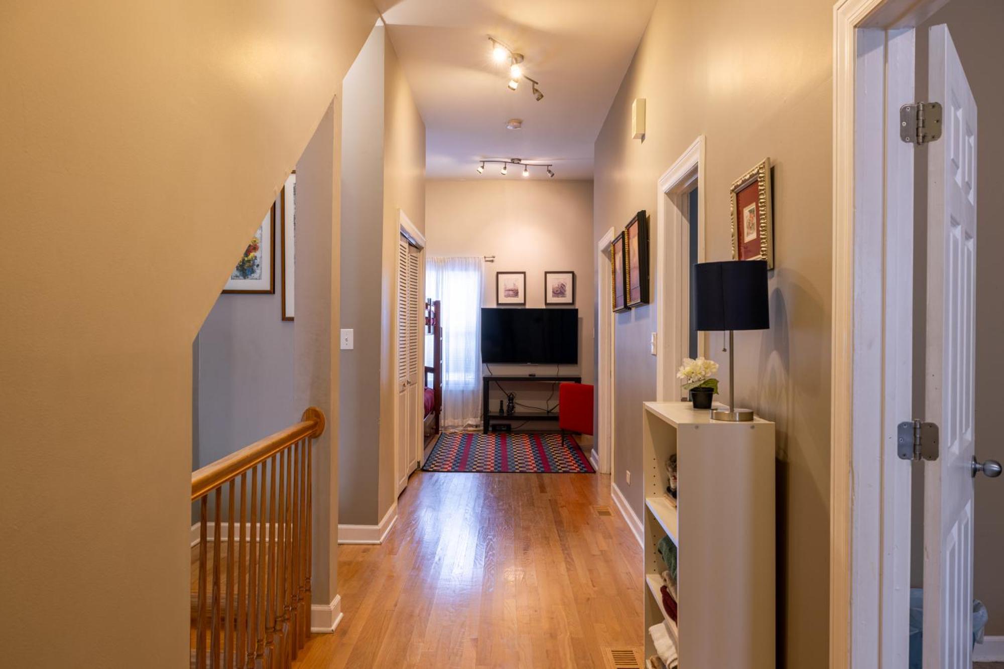 Spacious Row Home Next Transit Near Downtown W Parking Chicago Exterior photo